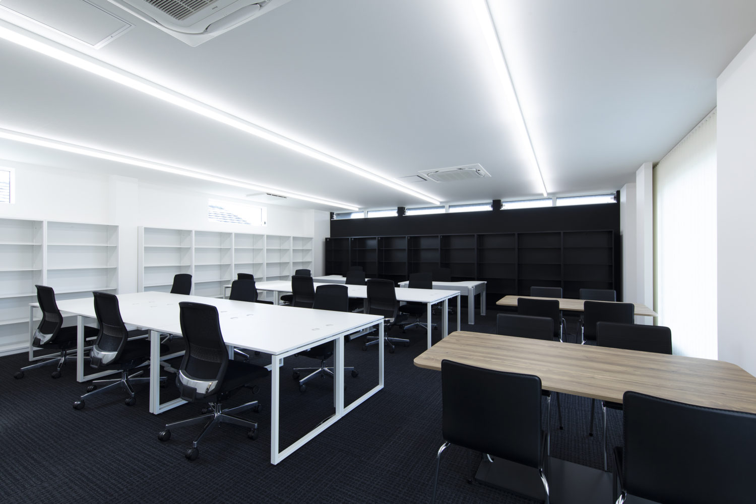 関西ハウス工業 本社社屋